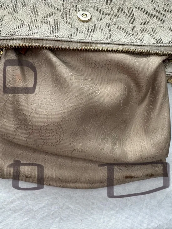 Michael Kors Fulton Vanilla Signature Crossbody - Picture 16 of 16